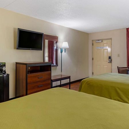 Econo Lodge Fayetteville Zewnętrze zdjęcie