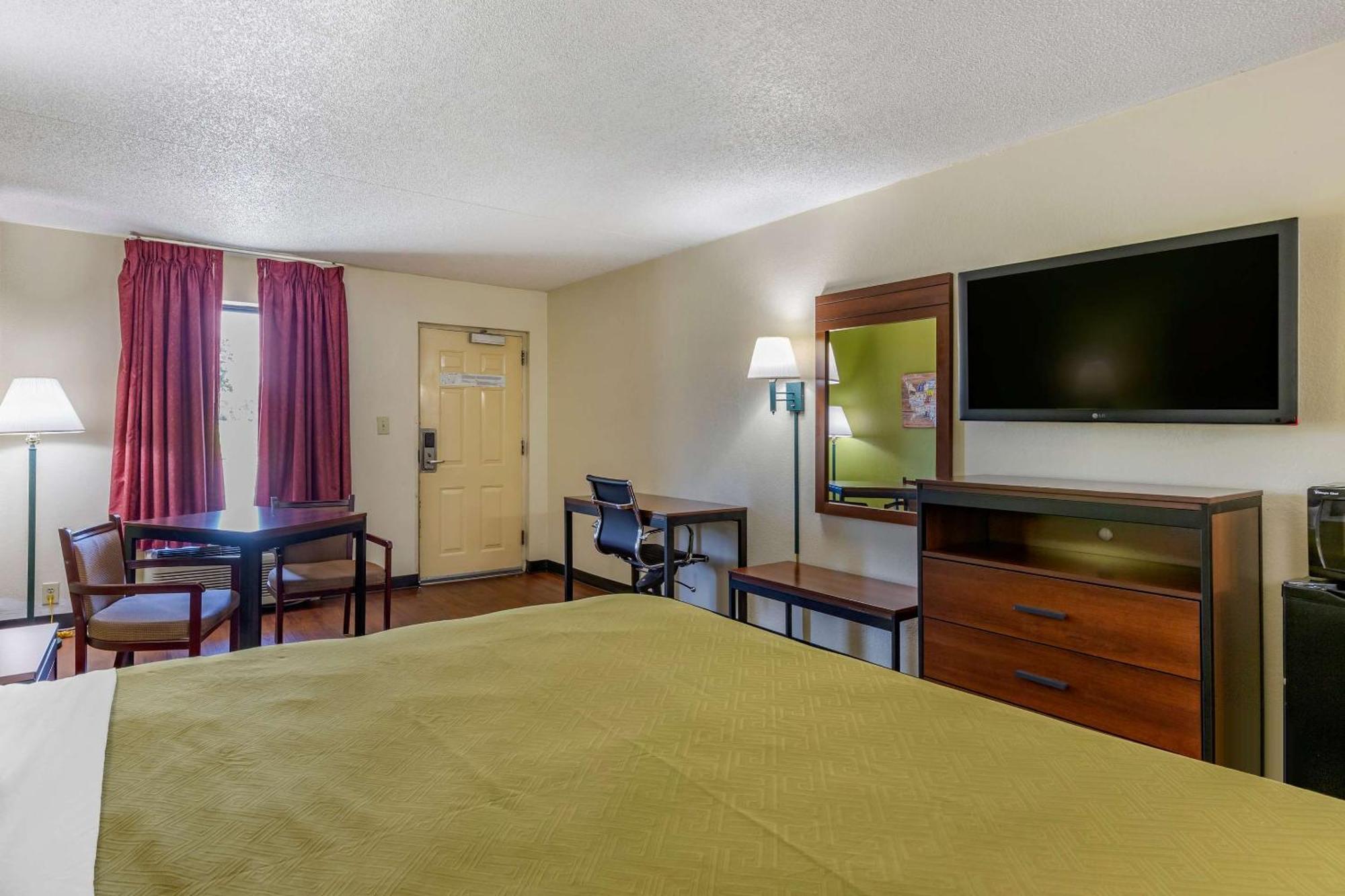 Econo Lodge Fayetteville Zewnętrze zdjęcie